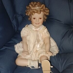 Shirley Temple vintage porcelain beautiful doll light pink dress and pantaloons